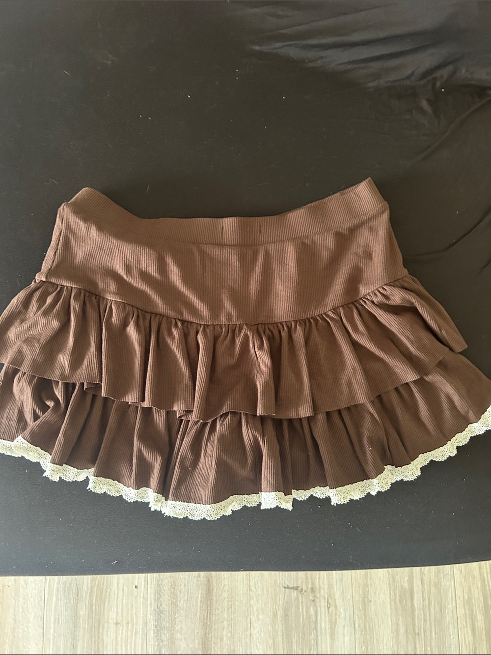 Brown Ruffled Mini Skirt with Lace Trim - Picture 3 of 3